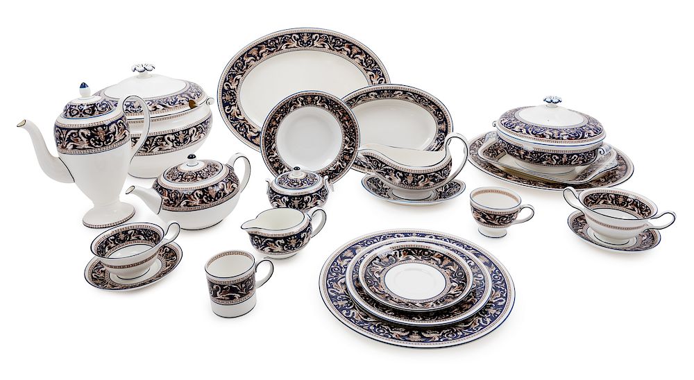 Appraisal: A Wedgwood Porcelain Dinner Service A Wedgwood Porcelain Dinner Service