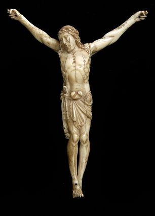 Appraisal: GOANESE CARVED IVORY CORPUS FIGURE OF CHRIST CRUCIFIED The thorn-crowned