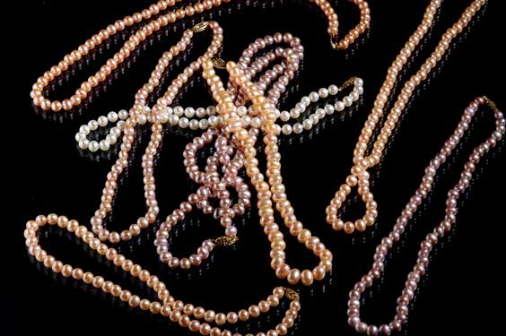 Appraisal: GROUP OF FRESHWATER PEARL NECKLACES Varied in lengths of -