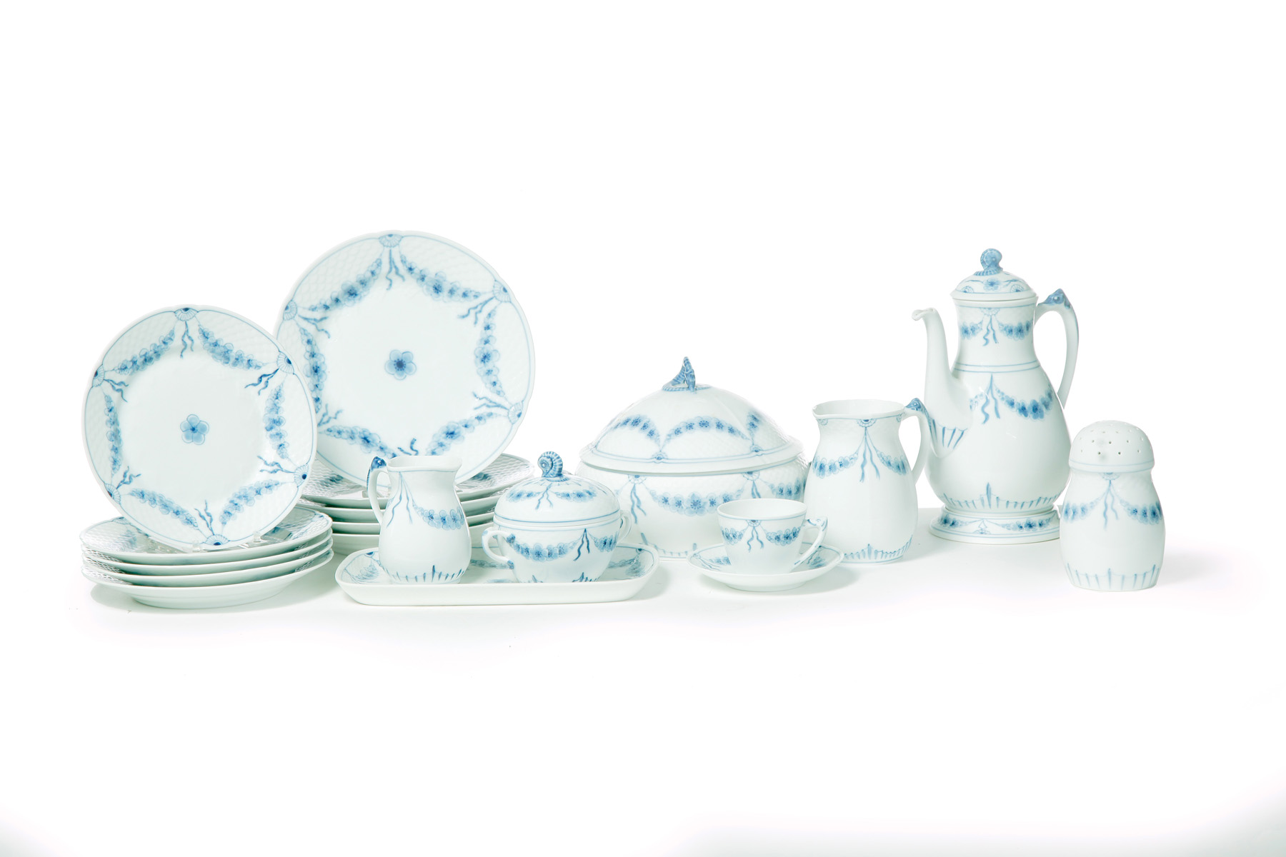 Appraisal: LARGE SET OF BING AND GRONDAHL EMPIRE BLUE PATTERN CHINA