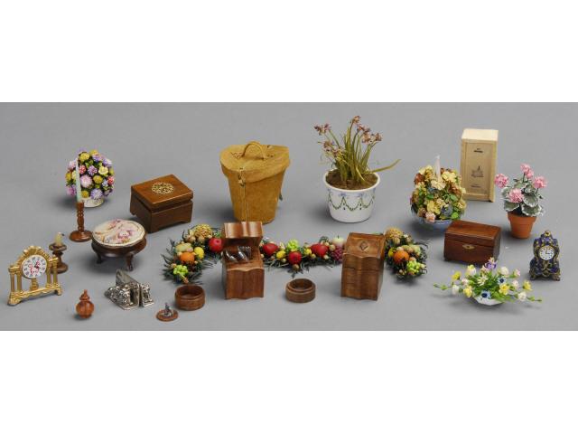 Appraisal: Knife Boxes Tea Caddy and Flowers MN An assortment of