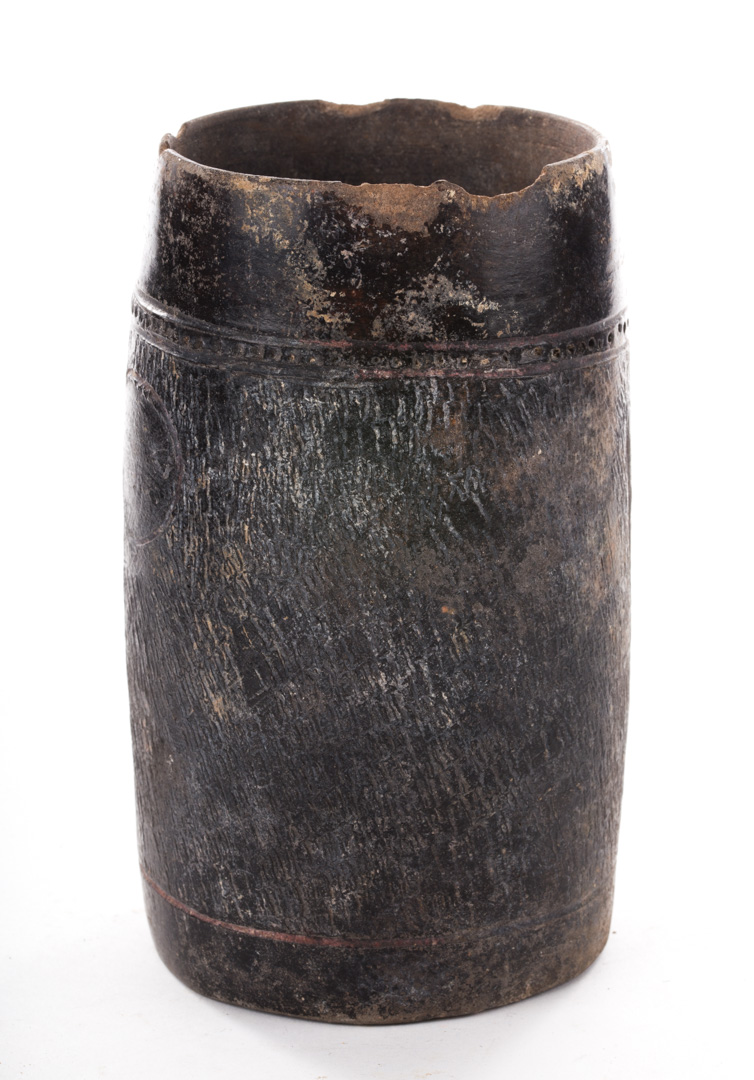 Appraisal: Mayan blackware pottery cylinder vessel late Classic period incised decoration