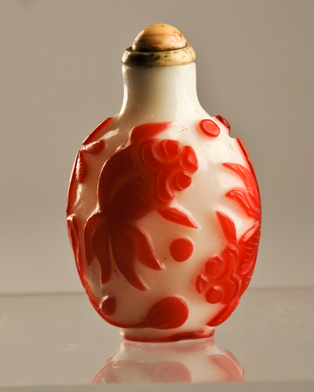 Appraisal: A th C Carved Cameo Glass Snuff Bottle with red