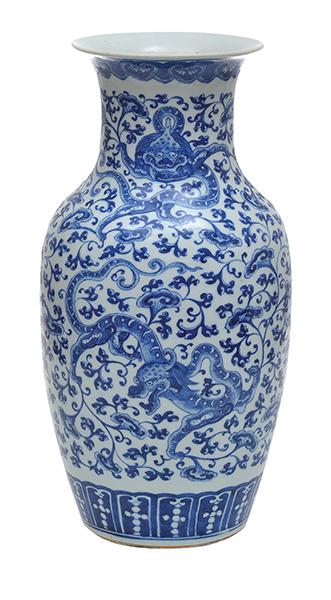 Appraisal: A CHINESE BLUE AND WHITE VASE WITH DRAGONS TH TH