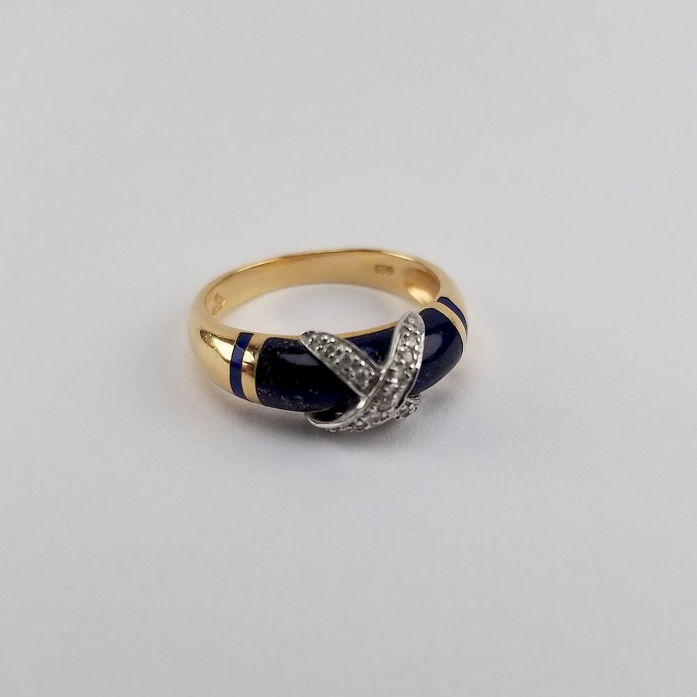 Appraisal: K Gold Diamond Black Enamel Ring K Gold Diamond Black