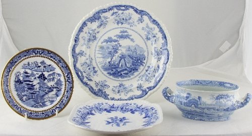 Appraisal: A Davenport Willow pattern tea plate with gilded border cm