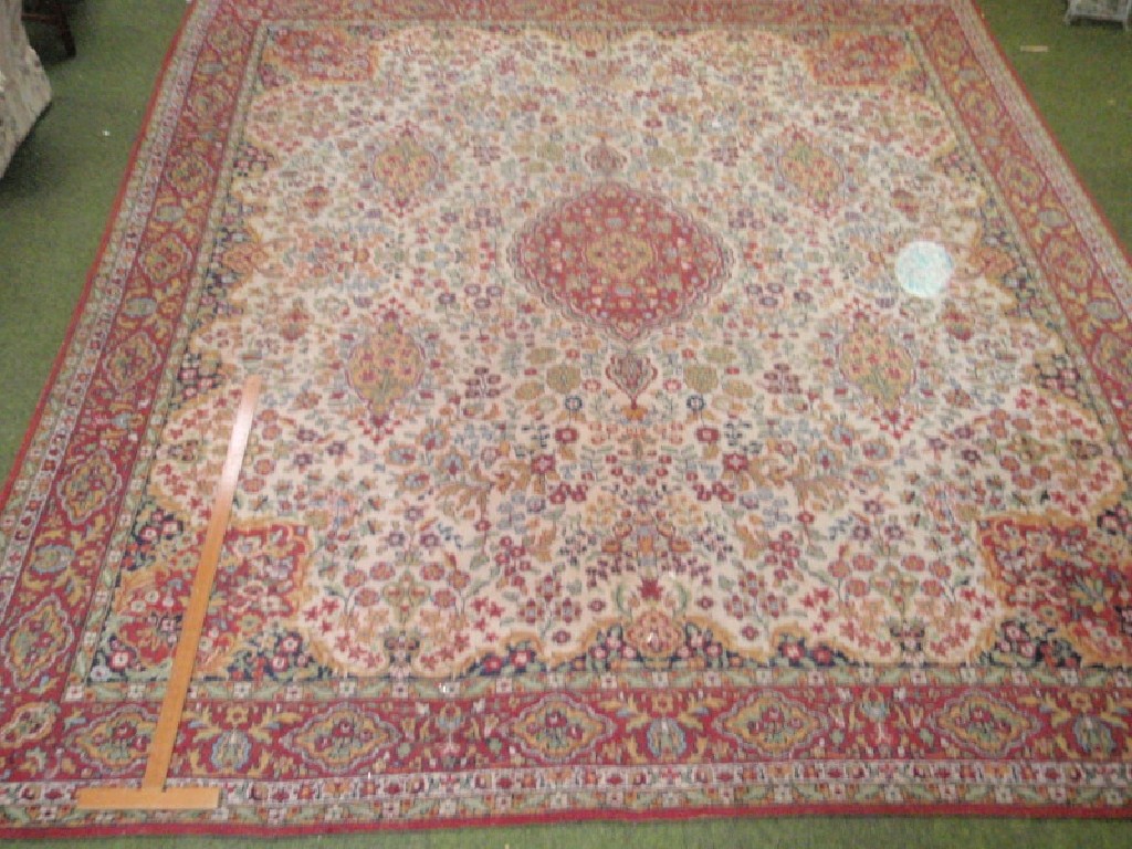 Appraisal: Floral rug cm x cm