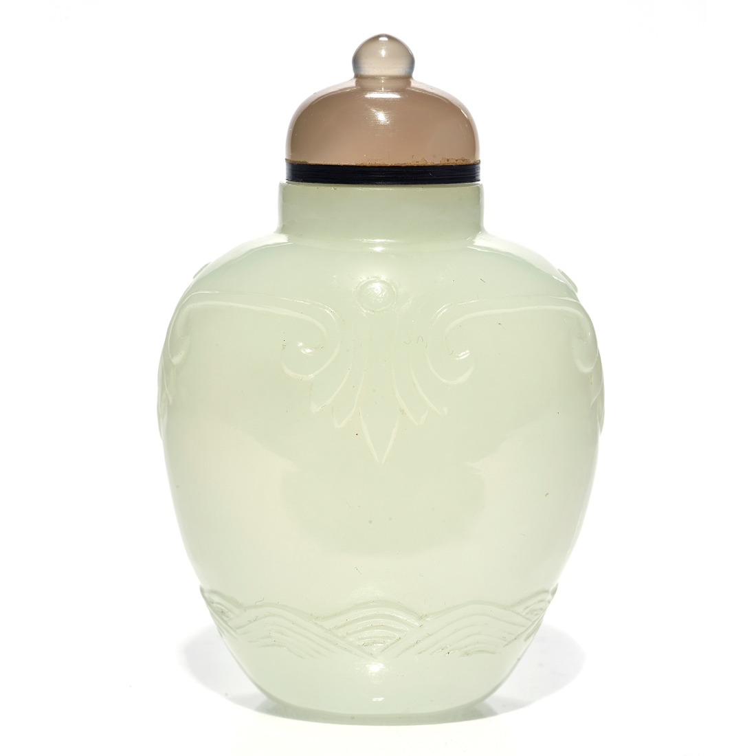 Appraisal: CHINESE WHITE JADE SNUFF BOTTLE Chinese white jade snuff bottle