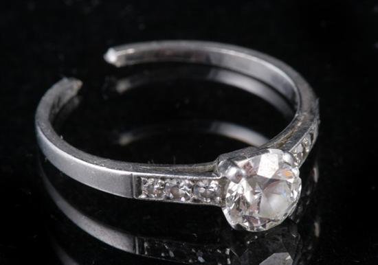 Appraisal: PLATINUM AND DIAMOND RING Brilliant-cut diamond weighing approx ct in