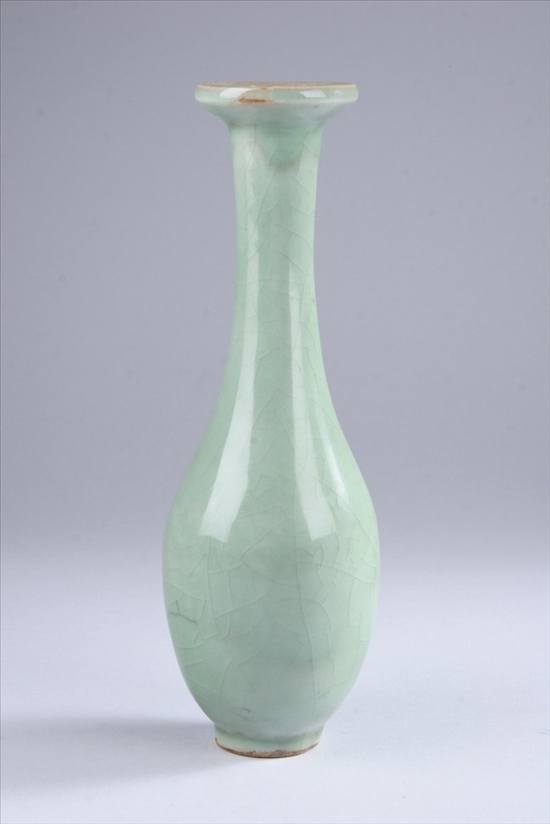 Appraisal: CHINESE CELADON PORCELAIN VASE Late Yuan Early Ming Dynasty -