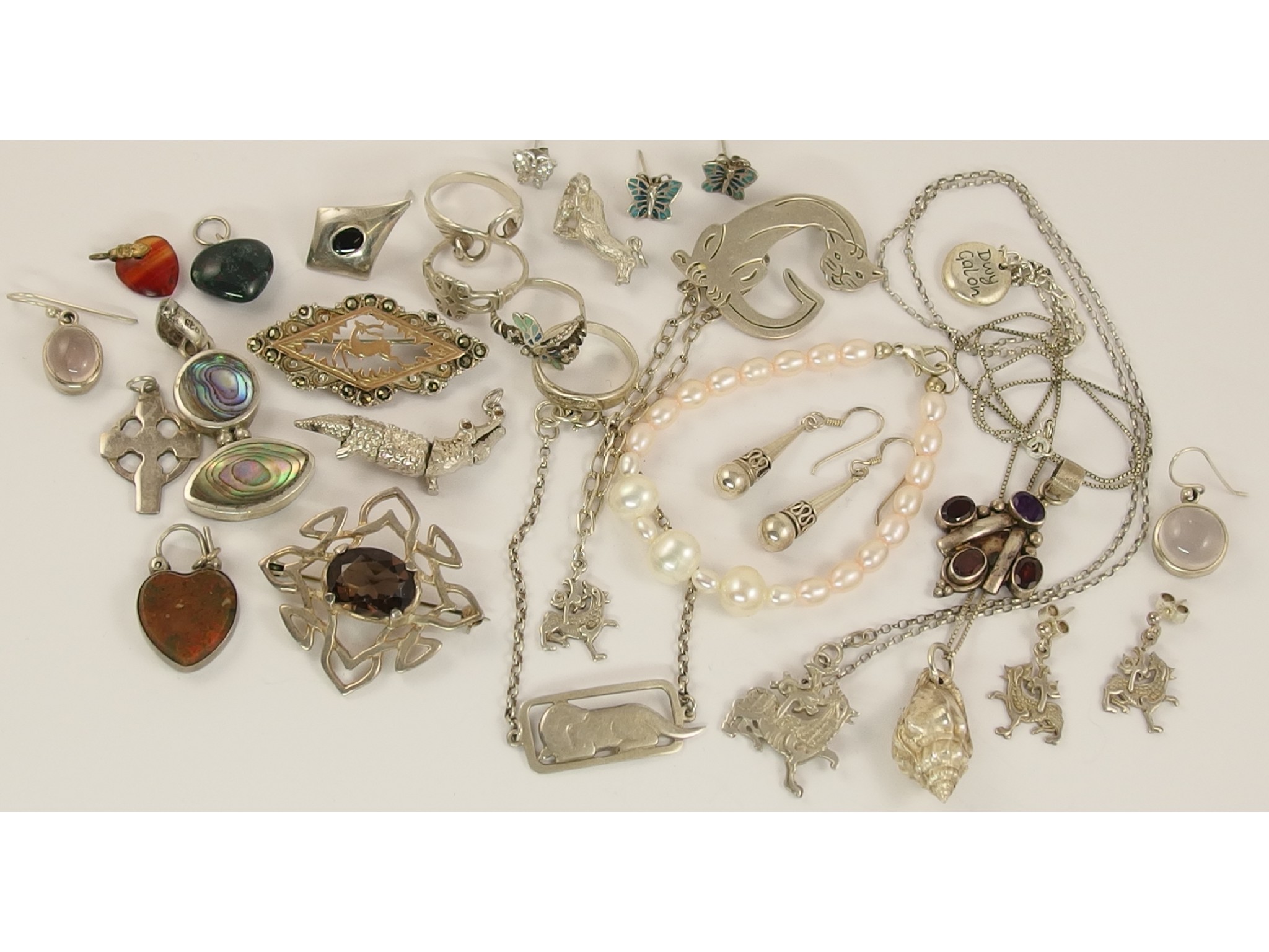 Appraisal: A collection of silver and white metal to include items