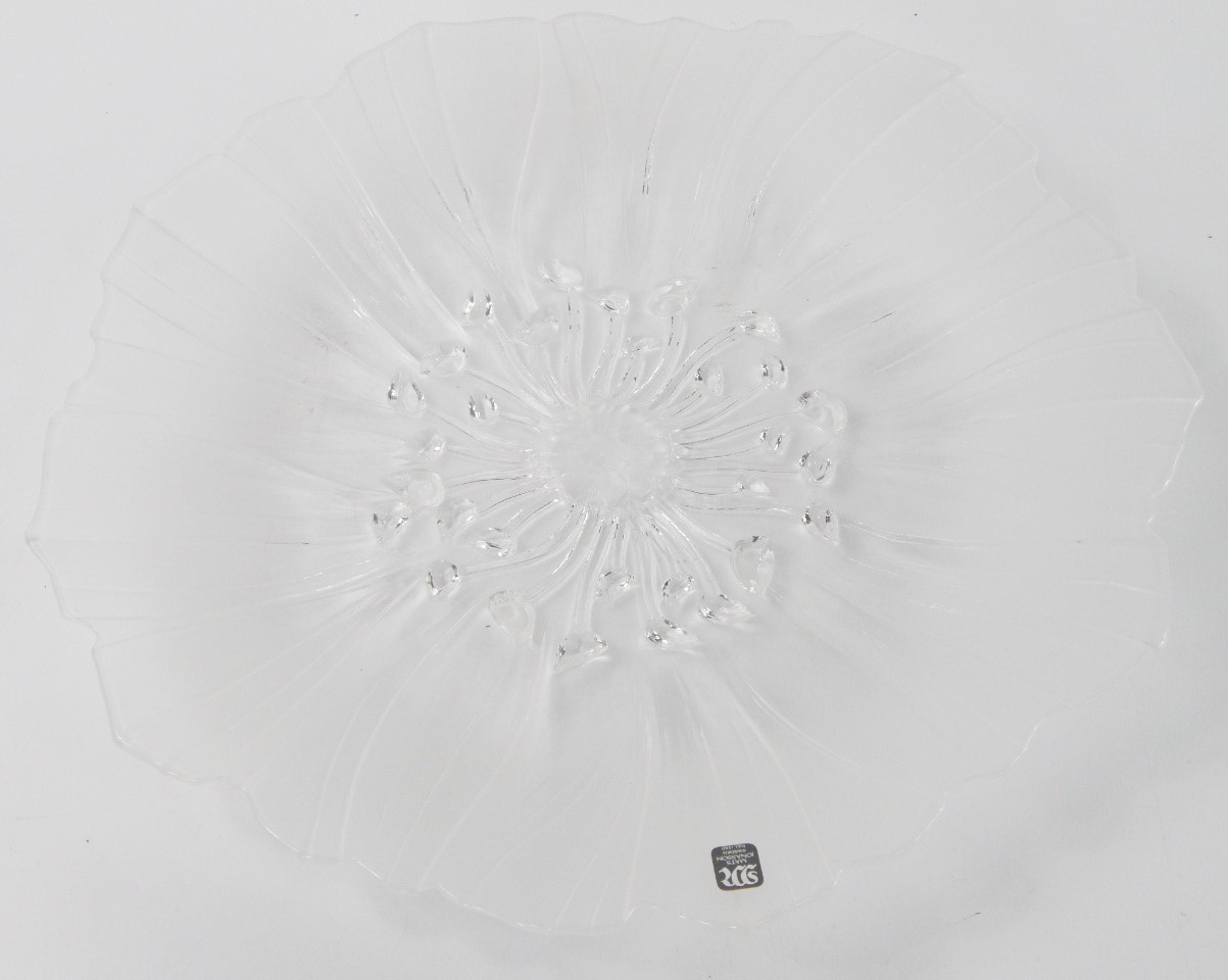 Appraisal: A Matts Jonasson clear and frosted glass dish of flowerhead