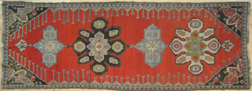 Appraisal: Persian carpet early th c with four medallions on a