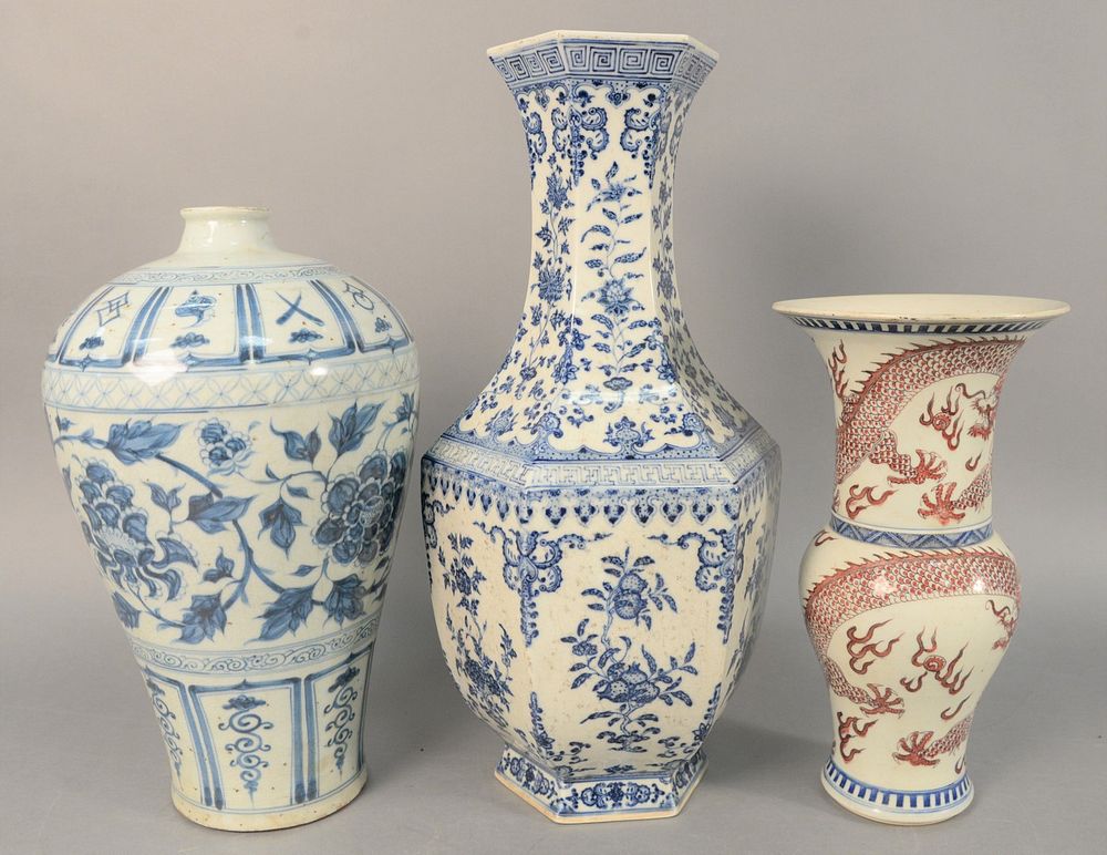 Appraisal: Three Chinese porcelain vases large blue and white with six