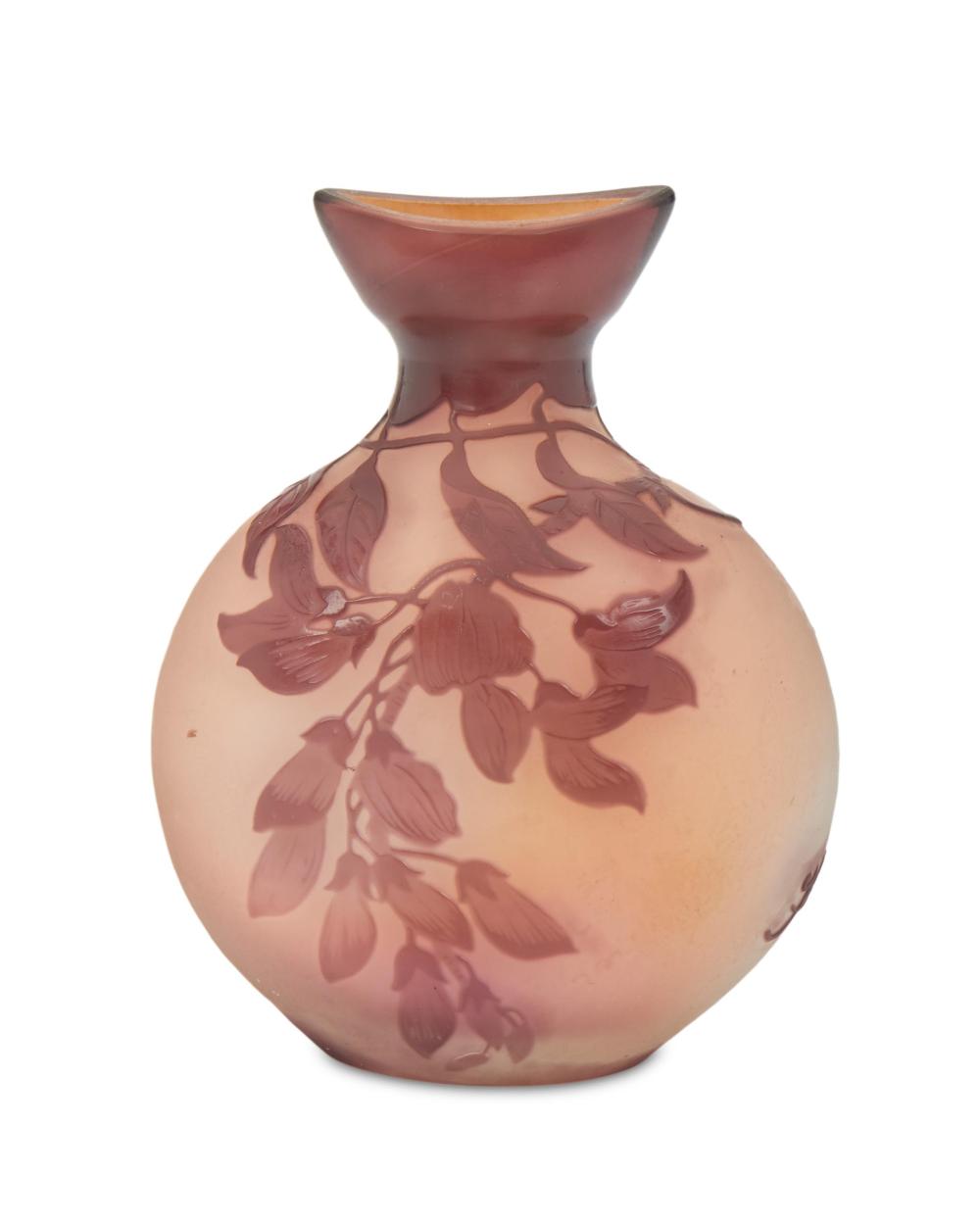 Appraisal: A Gall cameo glass Wisteria vase Late th early th