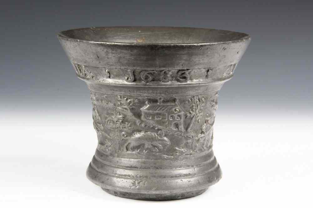 Appraisal: MORTAR- in white bronze inscribed in raised lettering ''AMOR VINCIT