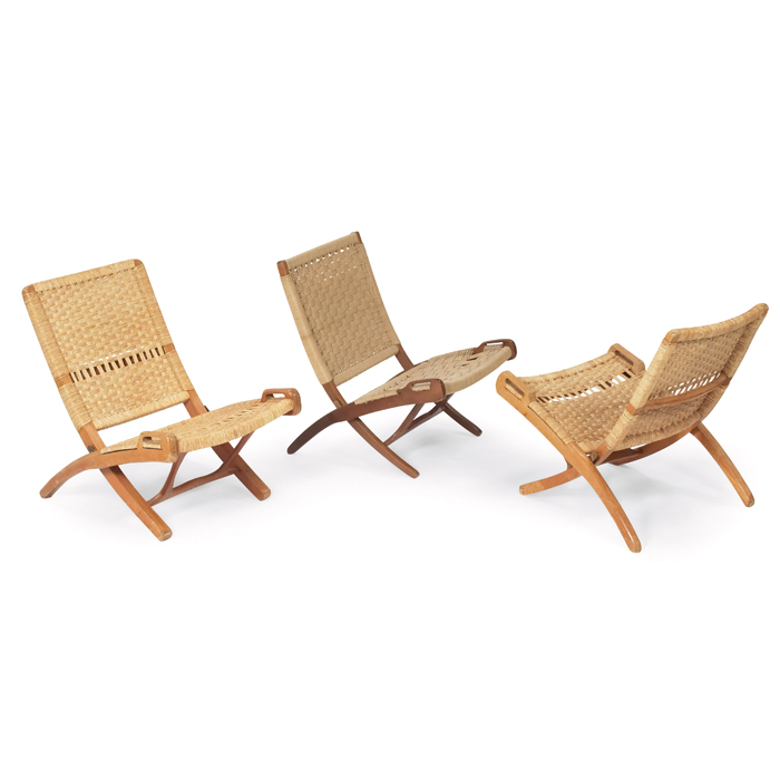 Appraisal: Hans Wegner style folding chairs three two matching with paper-cord