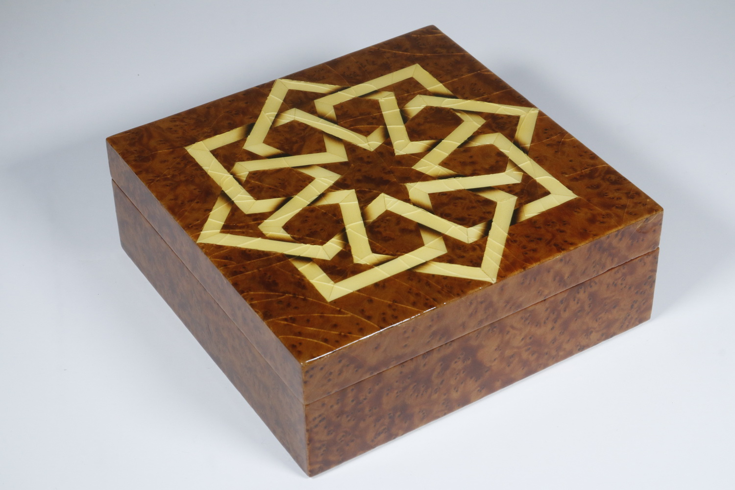 Appraisal: HOLLY AND THUYA WOOD MARQUETRY BOX BY JOHN RUSSELL th