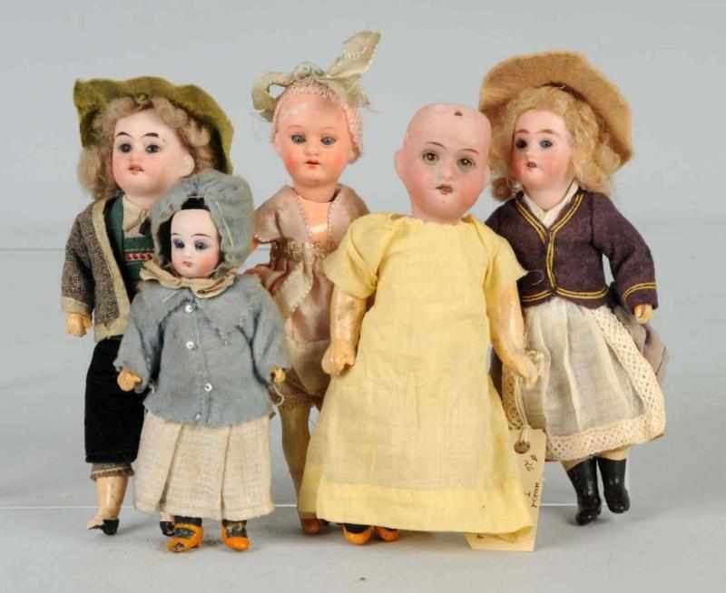 Appraisal: Lot of German Bisque Head Dolls Description Painted bisque A