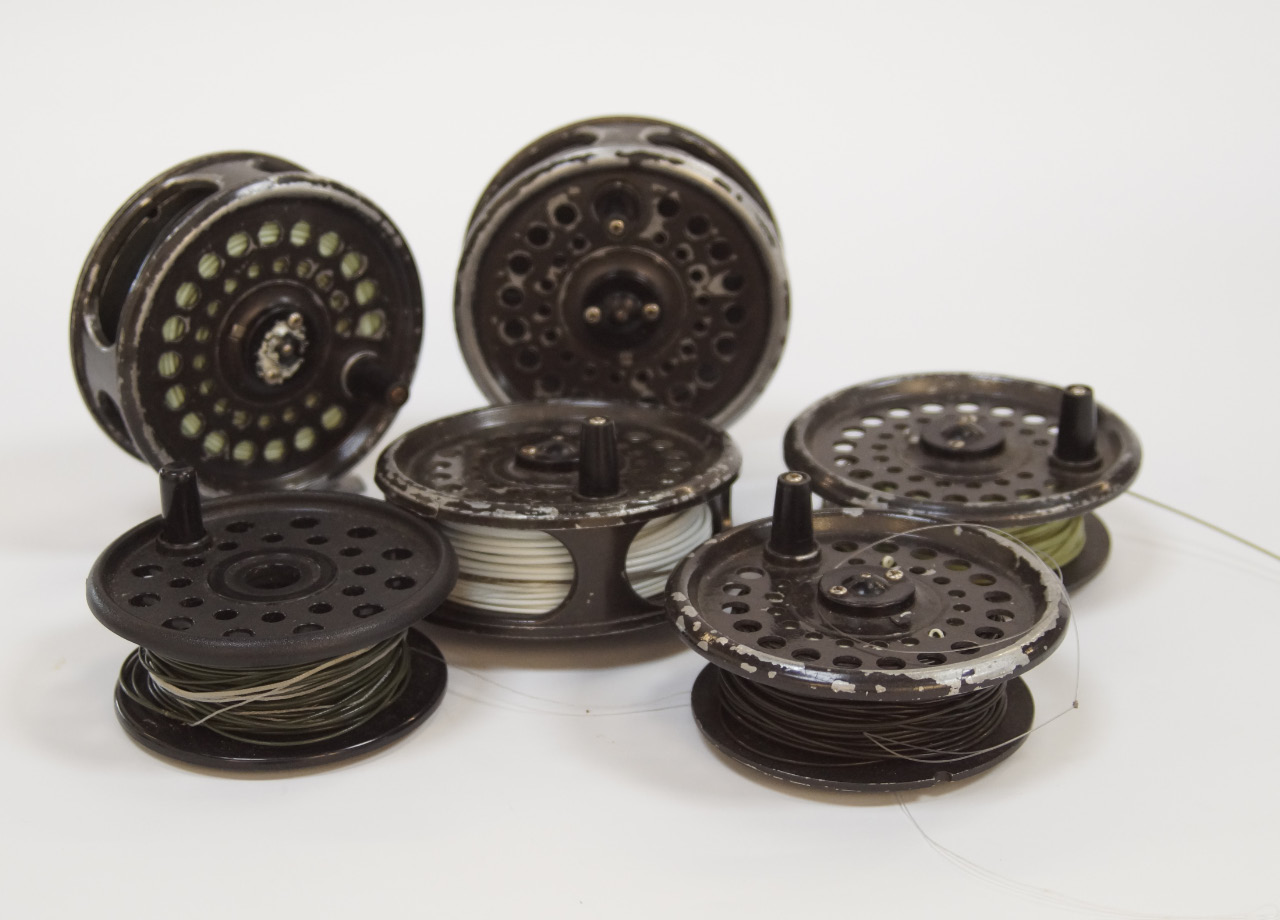 Appraisal: Centre pin reels in various states of repair and a