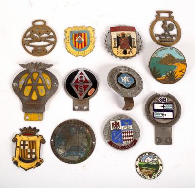 Appraisal: A small quantity of car badges including AA RAC International