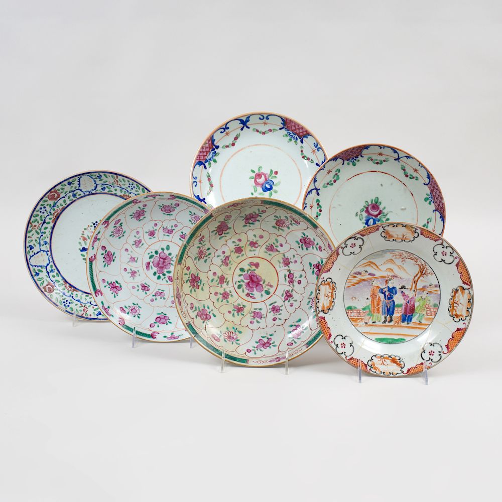 Appraisal: Group of Chinese Export Porcelain Wares Comprising A pair of