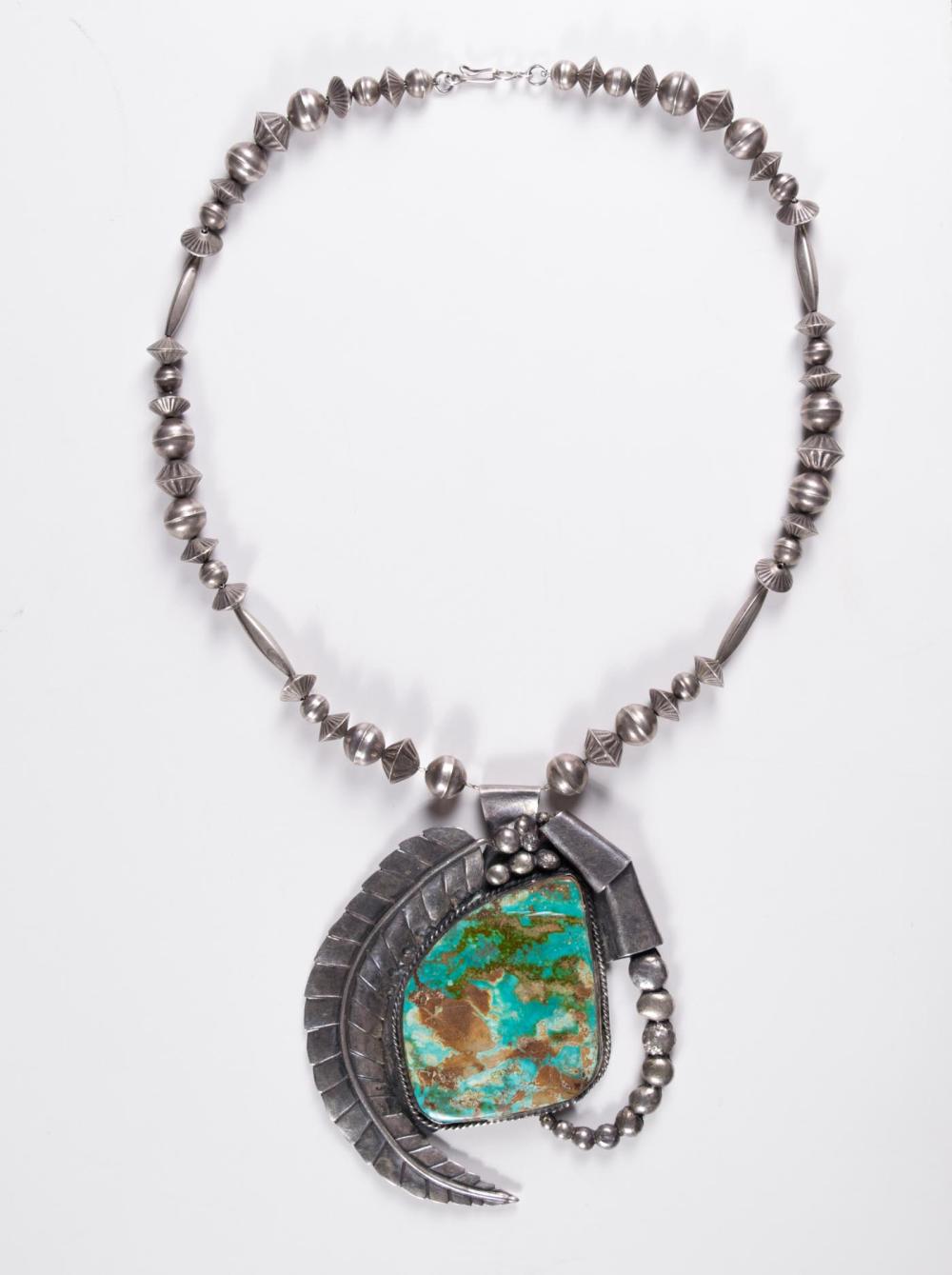 Appraisal: SOUTHWEST NATIVE AMERICAN NAVAJO TURQUOISE NECKLACE The - necklace with