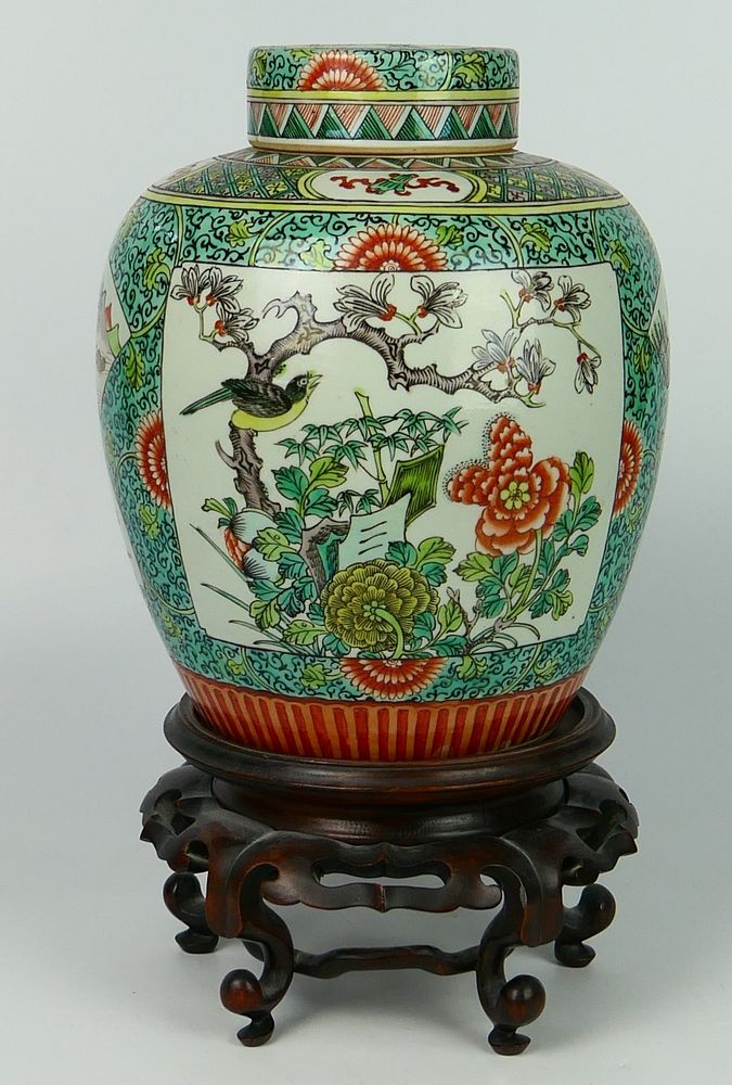 Appraisal: ANTIQUE CHINESE FAMILLE VERTE PORCELAIN GINGER JAR Antique Chinese Qing