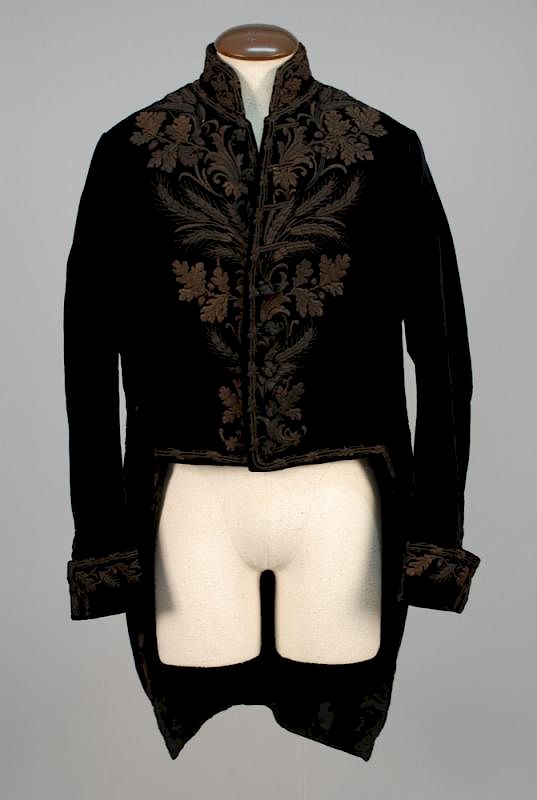 Appraisal: GENTS VELVET TAIL COAT with PADDED SILK EMBROIDERY EARLY th