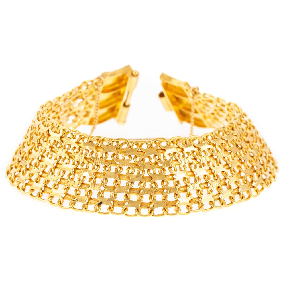 Appraisal: A Wide Five Row Link Bracelet in K K yellow