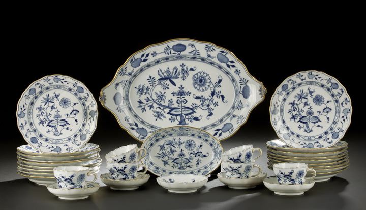 Appraisal: Thirty-One-Piece Meissen Porcelain Partial Dinner Service for eighteen persons first