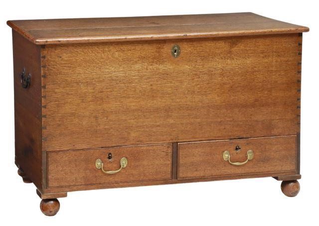 Appraisal: English Georgian period oak mule chest late th early th