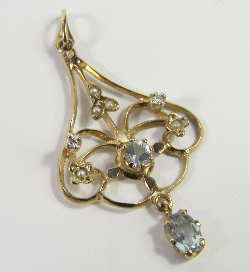 Appraisal: An Art Nouveau style ct gold aquamarine diamond and sead