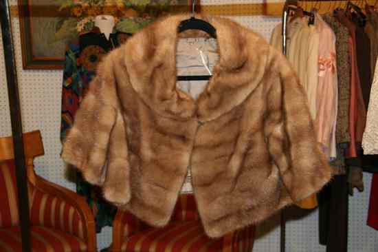 Appraisal: VINTAGE BLOND MINK CROPPED JACKET The lining with embroidered name