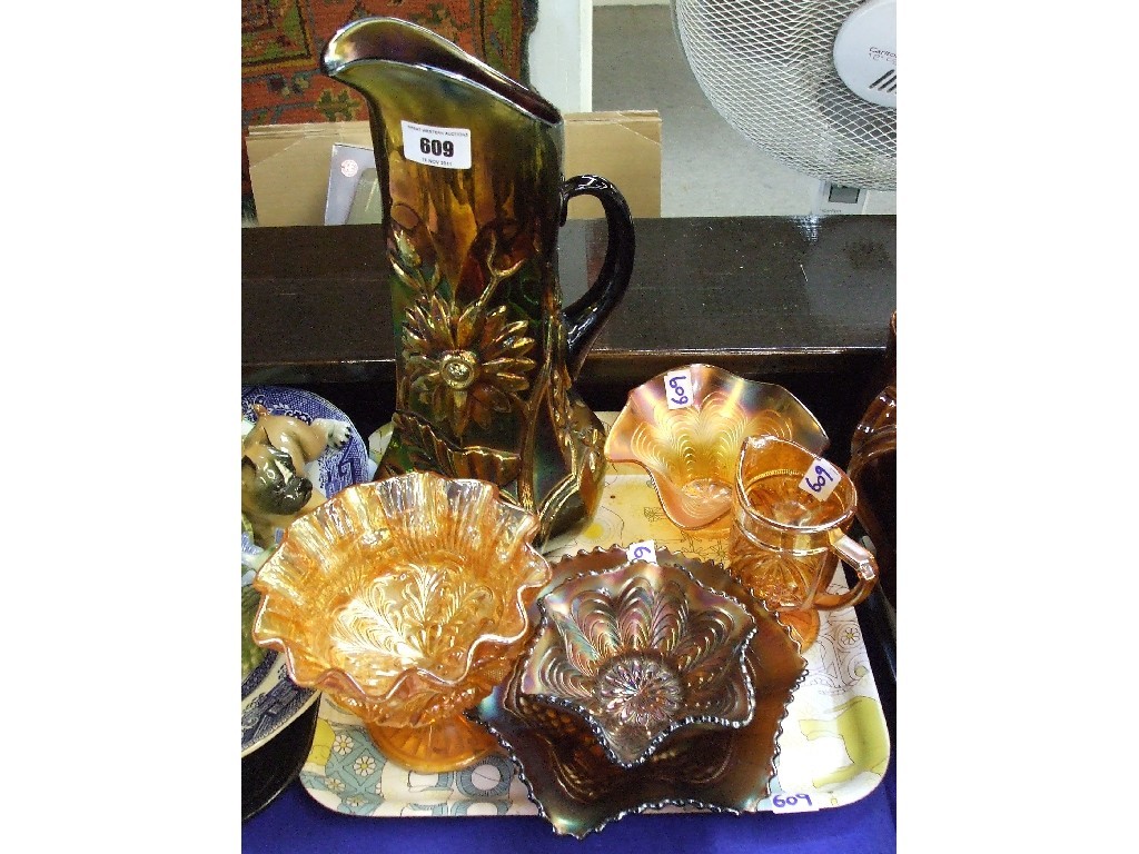 Appraisal: Quantity of Carnival glass including jugs dishes etc