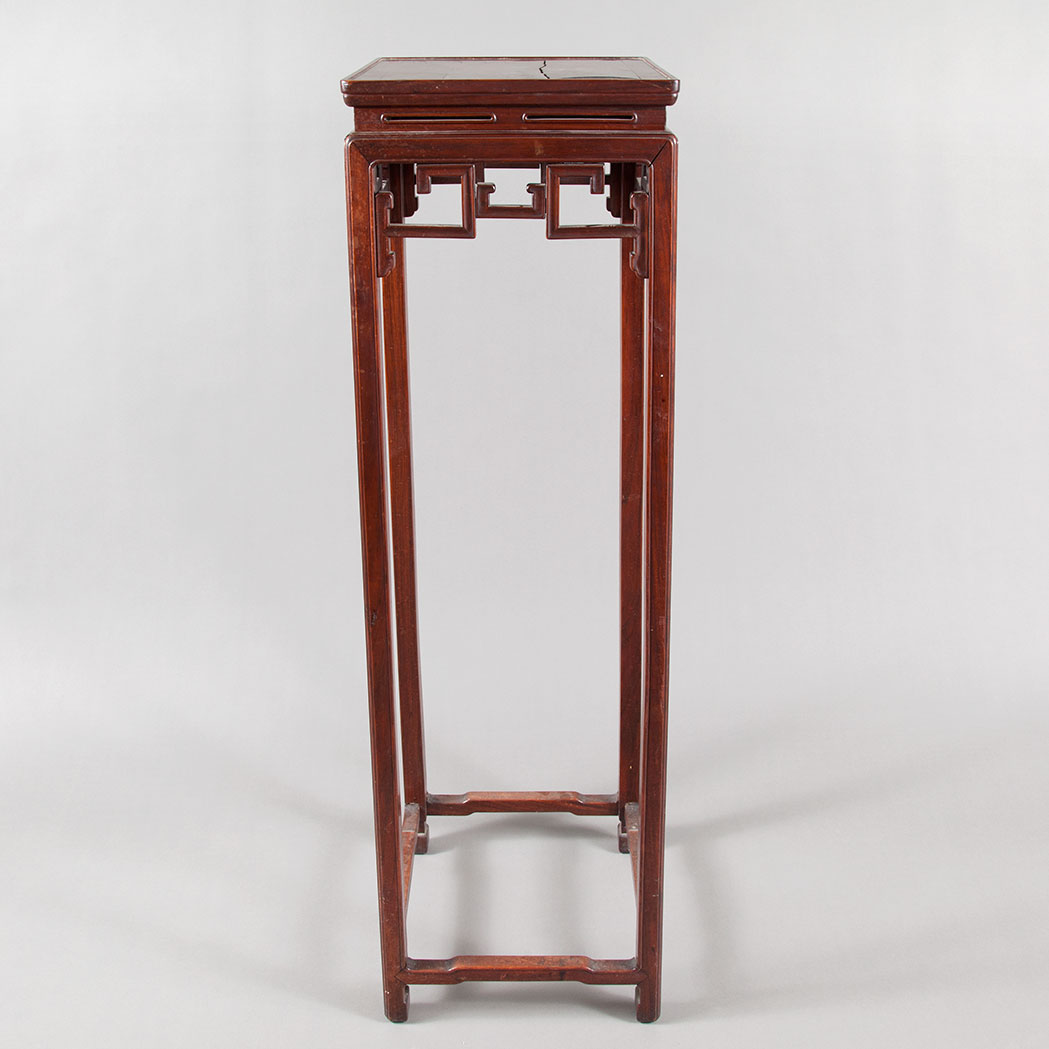 Appraisal: Chinese Huanghuali Tall Table th Century The square shape top