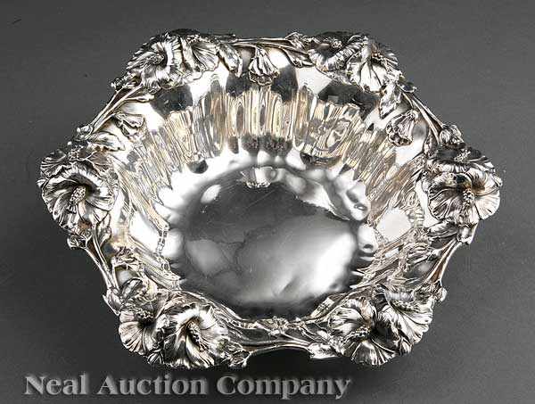 Appraisal: An American Art Nouveau Sterling Silver Bowl Unger Brothers Newark