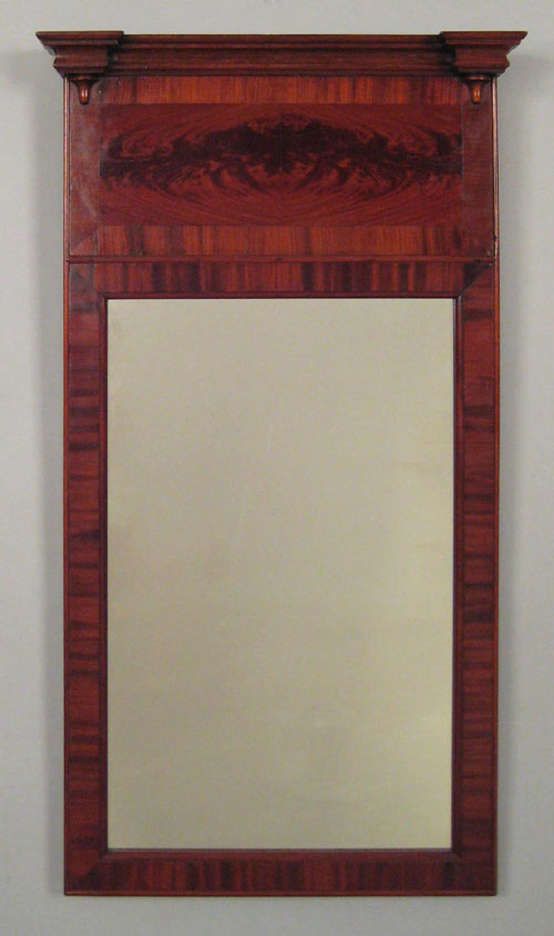 Appraisal: Federal mahogany wall mirror ca with a cove cornice above