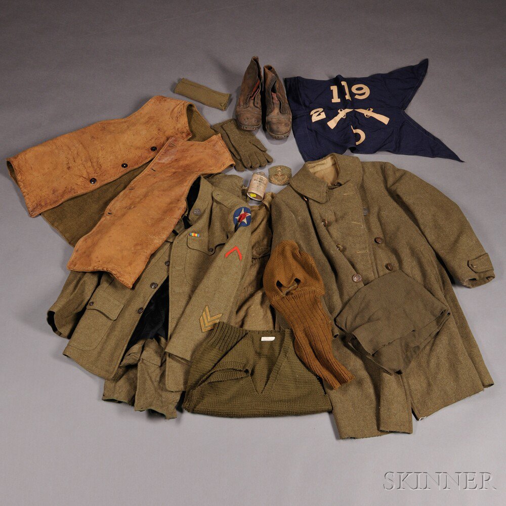 Appraisal: WWI Uniform Group c - wool tunic with nd division