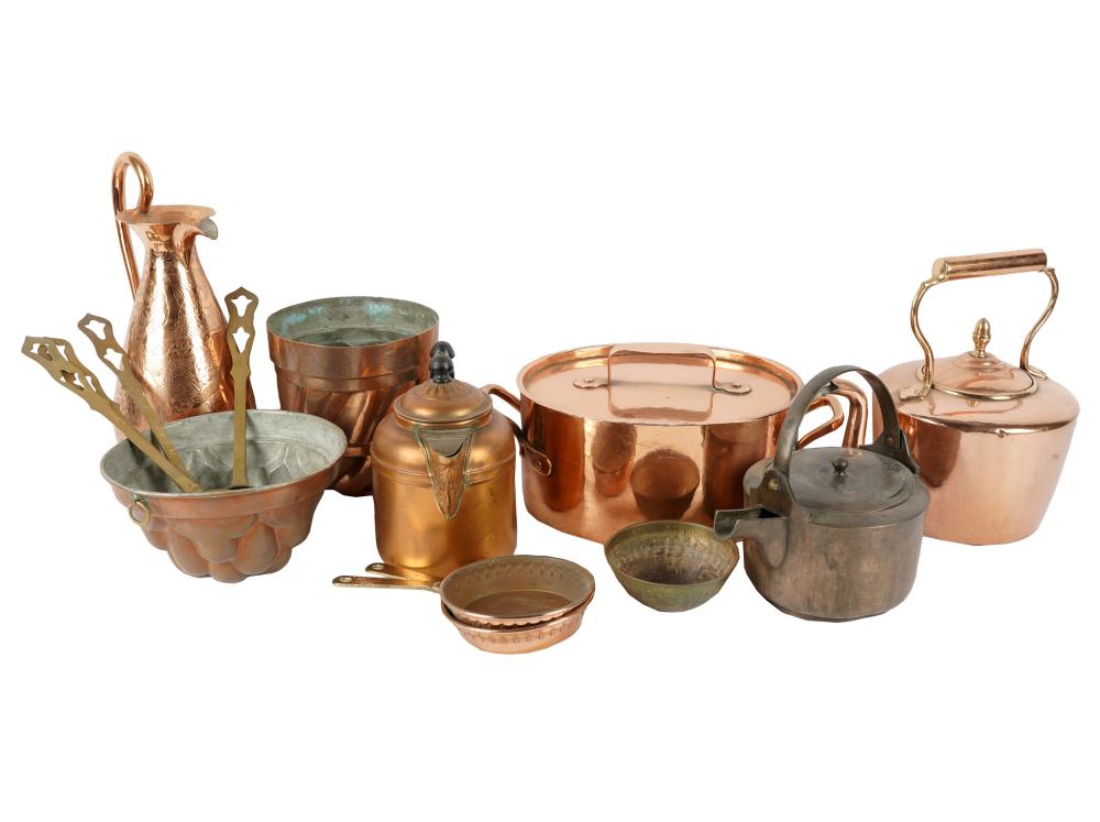 Appraisal: COLLECTION OF COPPER WARESnone marked comprising an oval stockpot inches