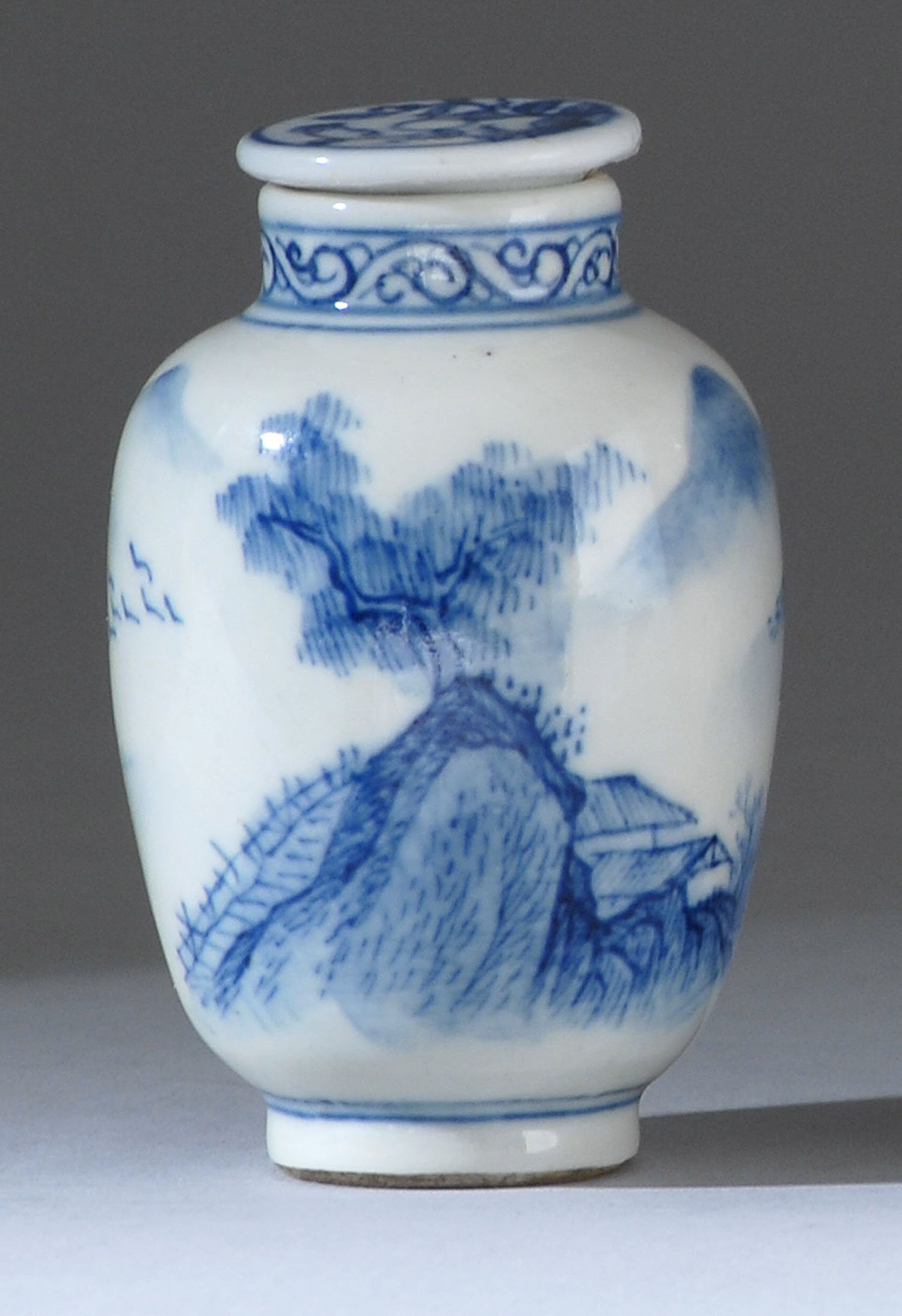 Appraisal: UNDERGLAZE BLUE PORCELAIN SNUFF BOTTLE th CenturyIn ovoid medicine jar