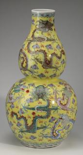 Appraisal: Large Chinese porcelain double gourd vase h Large Chinese porcelain