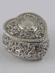 Appraisal: A late Victorian silver heart shaped trinket box Birmingham x