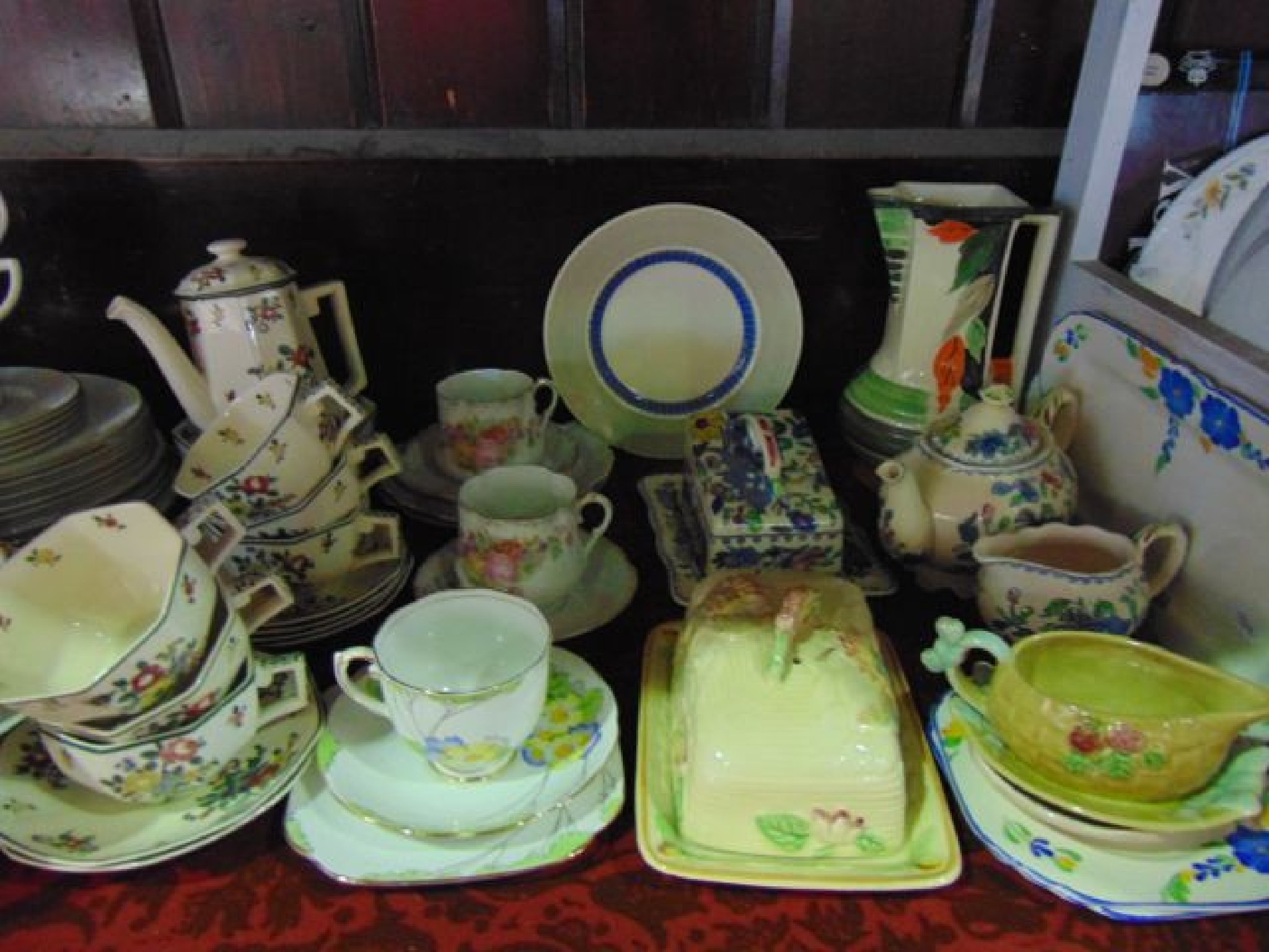 Appraisal: A collection of Royal Doulton Old Leeds Sprays pattern tea