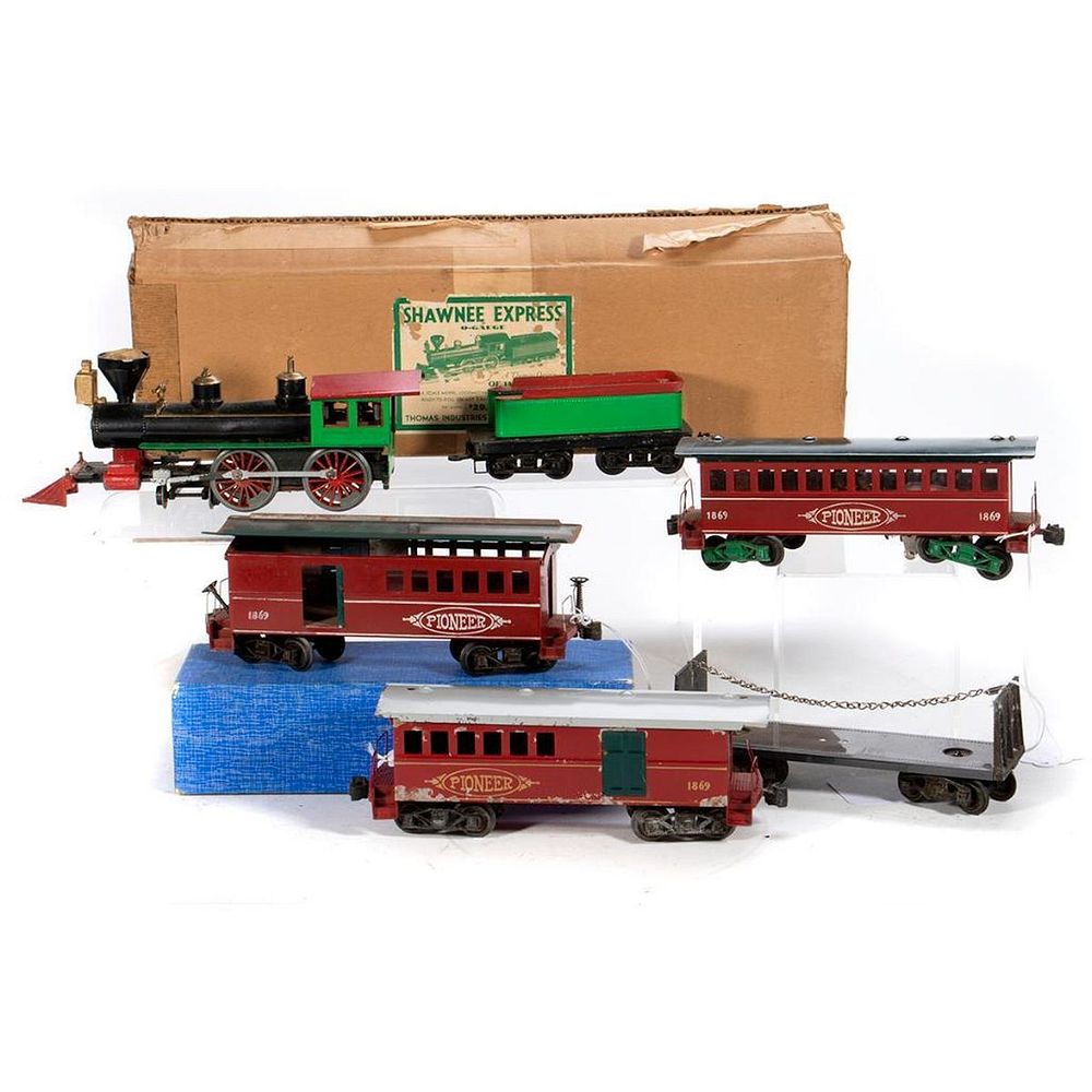 Appraisal: O Gauge Thomas Industries Locomotive Red Combine Cars Red Coach