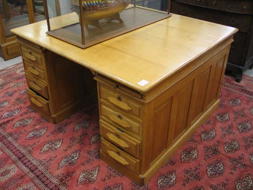 Appraisal: LATE VICTORIAN OAK PARTNER'S DESK American c having a flat