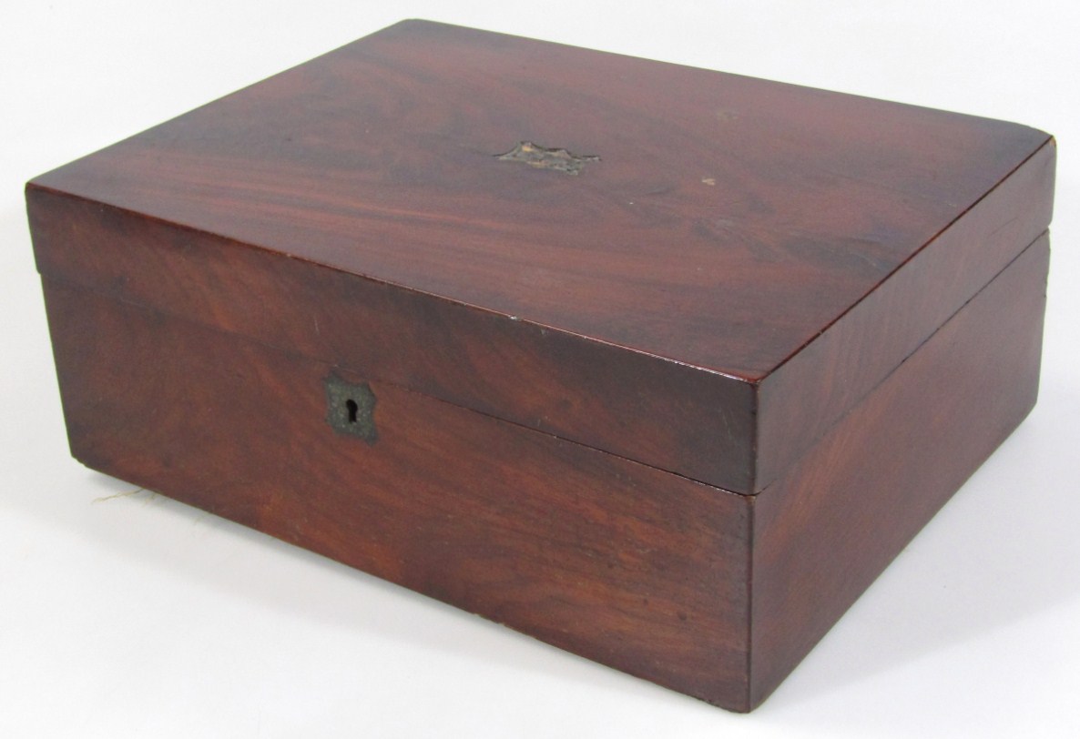 Appraisal: A thC flame mahogany jewellery box the rectangular body with