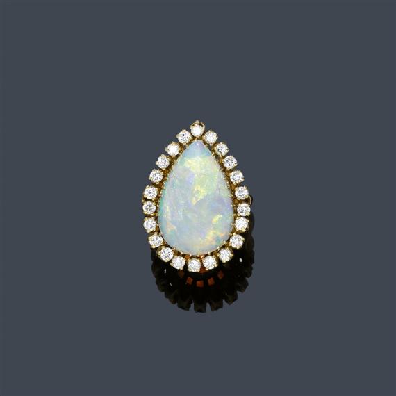 Appraisal: OPAL AND DIAMOND RING ca Yellow gold ca Classic ring