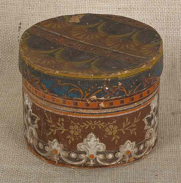 Appraisal: Wallpaper box th c h dia