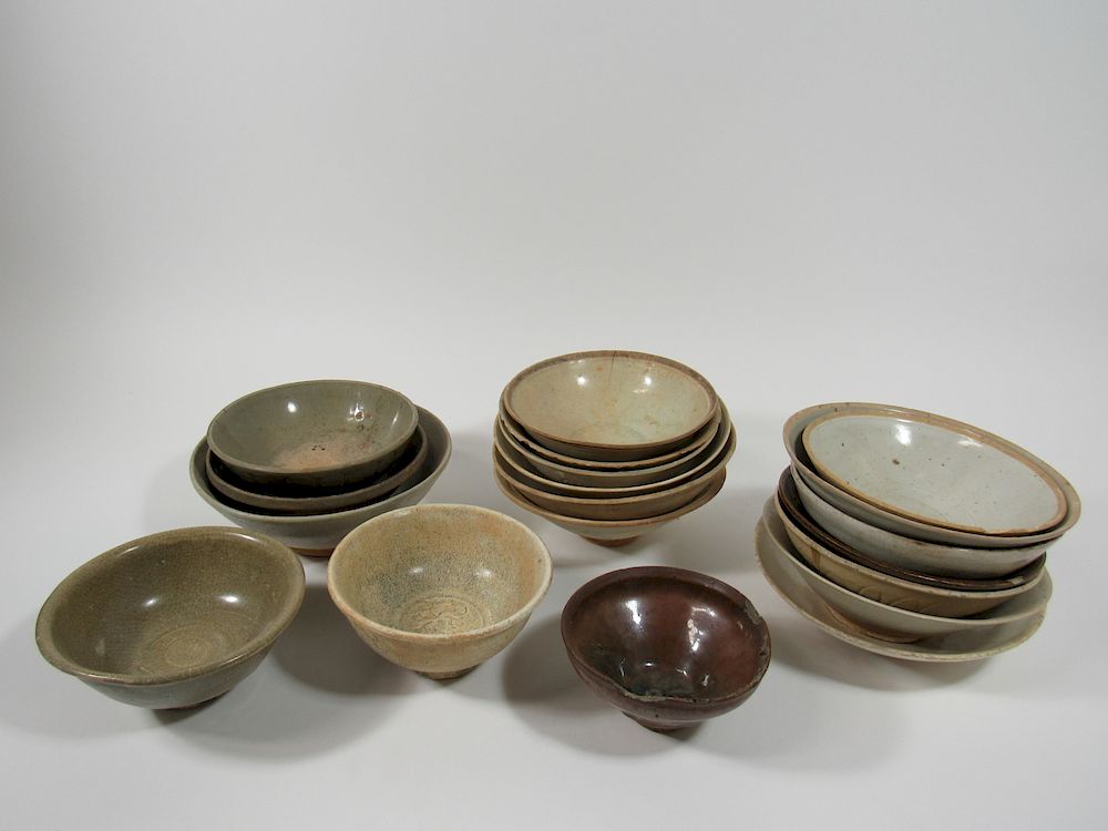 Appraisal: Group of Song and Yuan Style Bowls From a Larchmont